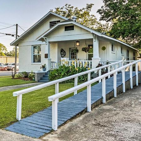 Remodeled Downtown Hot Springs Home With Porch Экстерьер фото