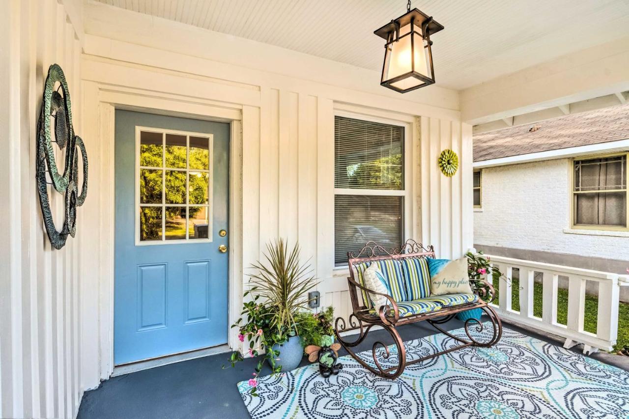Remodeled Downtown Hot Springs Home With Porch Экстерьер фото