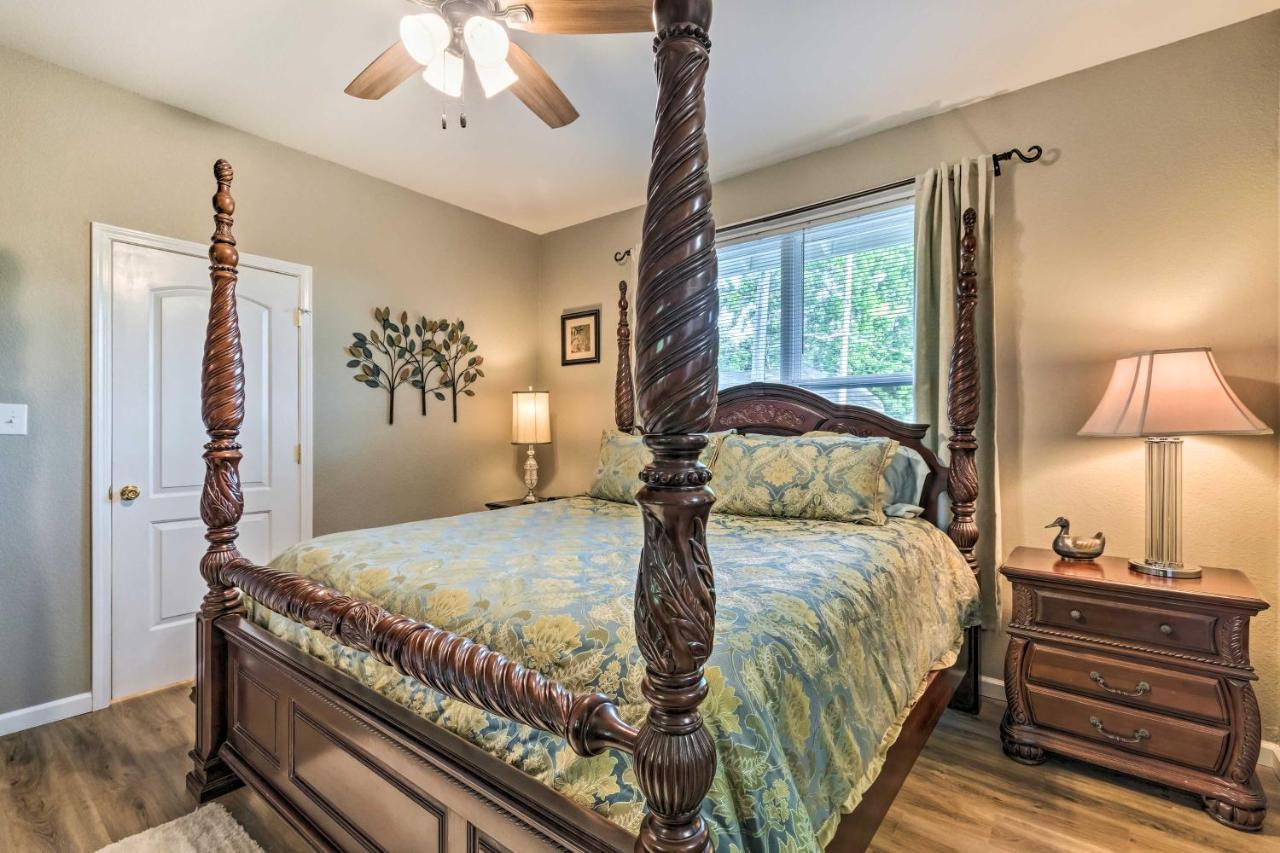 Remodeled Downtown Hot Springs Home With Porch Экстерьер фото