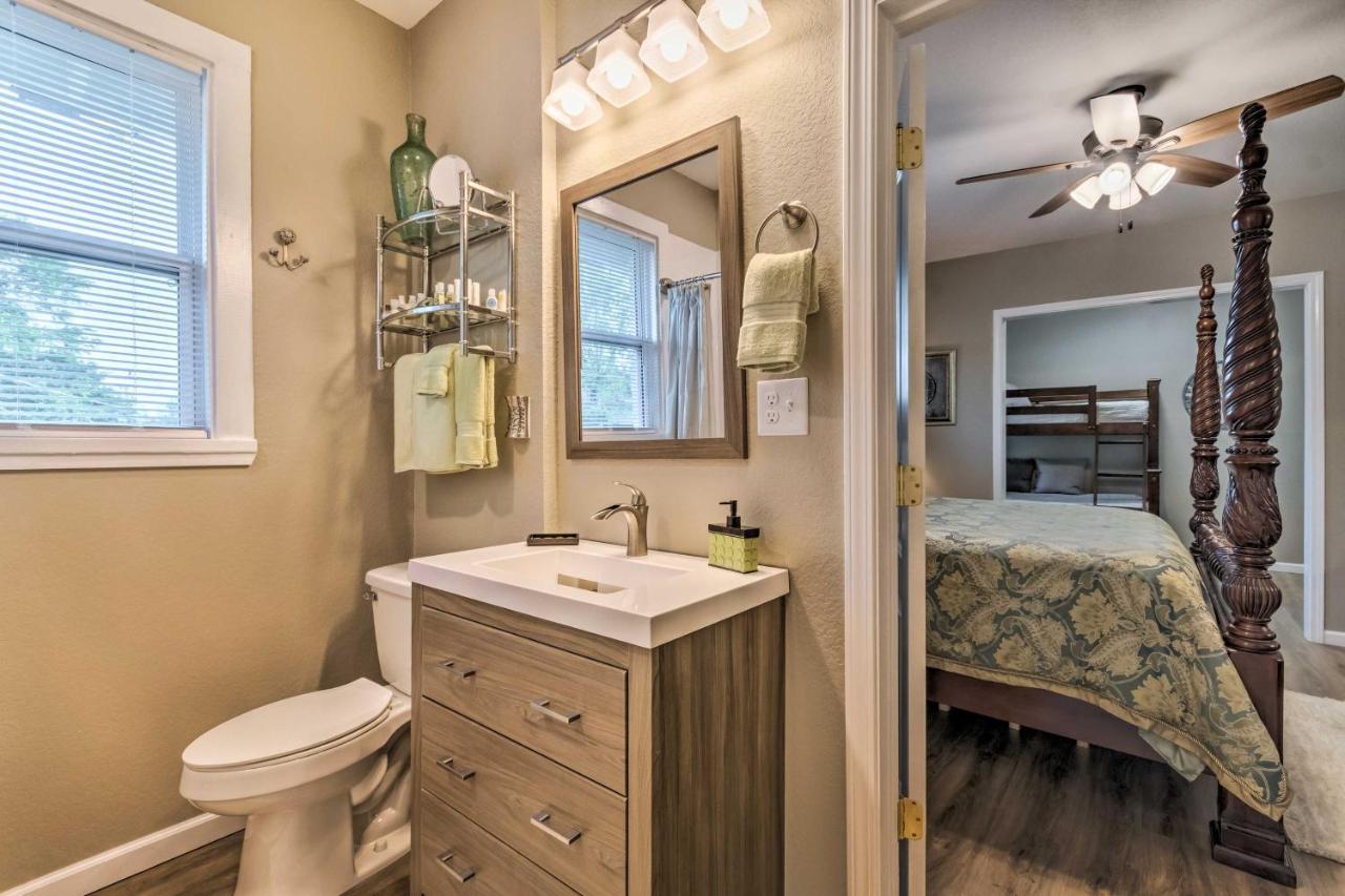 Remodeled Downtown Hot Springs Home With Porch Экстерьер фото